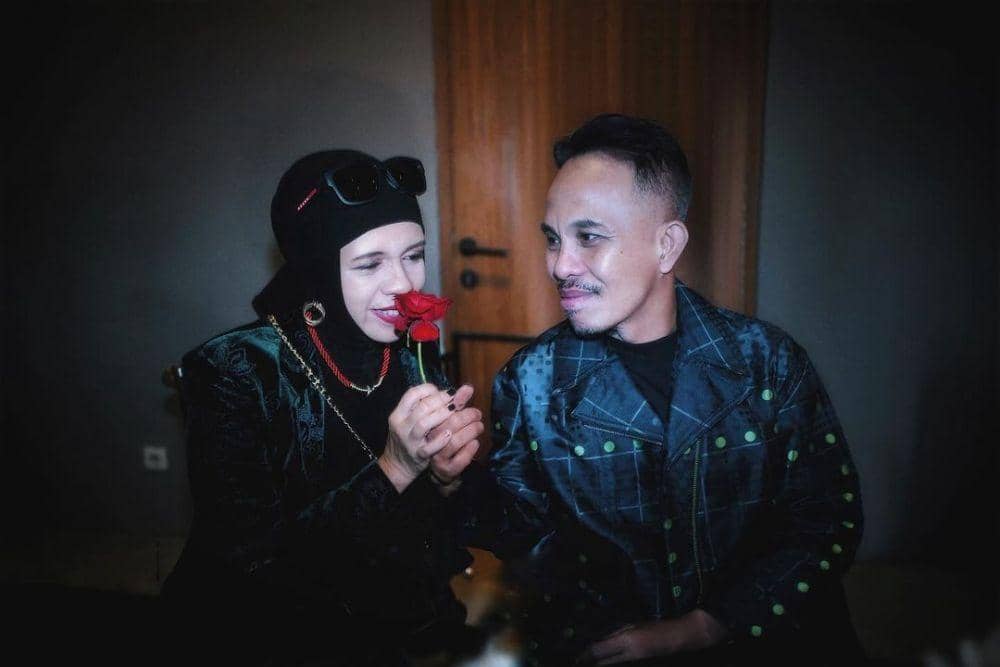 instagram.com/genifaruk