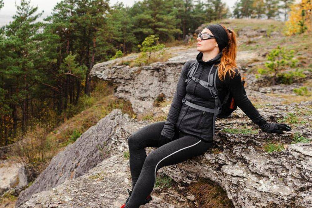 7 Tips Memilih Celana Gunung Perempuan Terbaik, Jangan Asal!