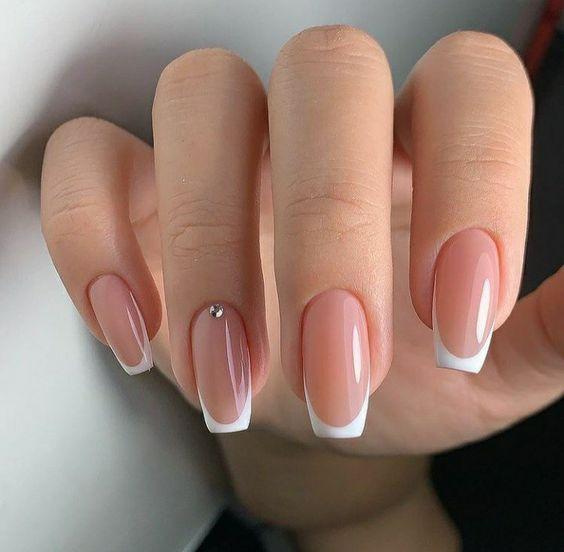 15 Teknik Nail Art Unik yang Bikin Kuku Makin Menawan