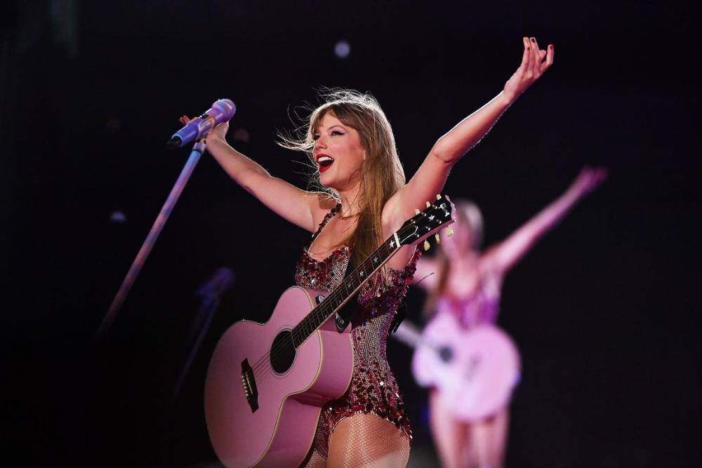 10 Lagu Taylor Swift yang Viral di TikTok, Eargasm Banget!