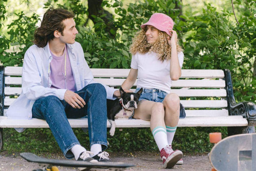 ilustrasi calon pasangan hidup (pexels.com/SHVETS production)