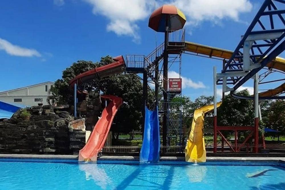 instagram.com/waterpark_galuhtirtonirmolo