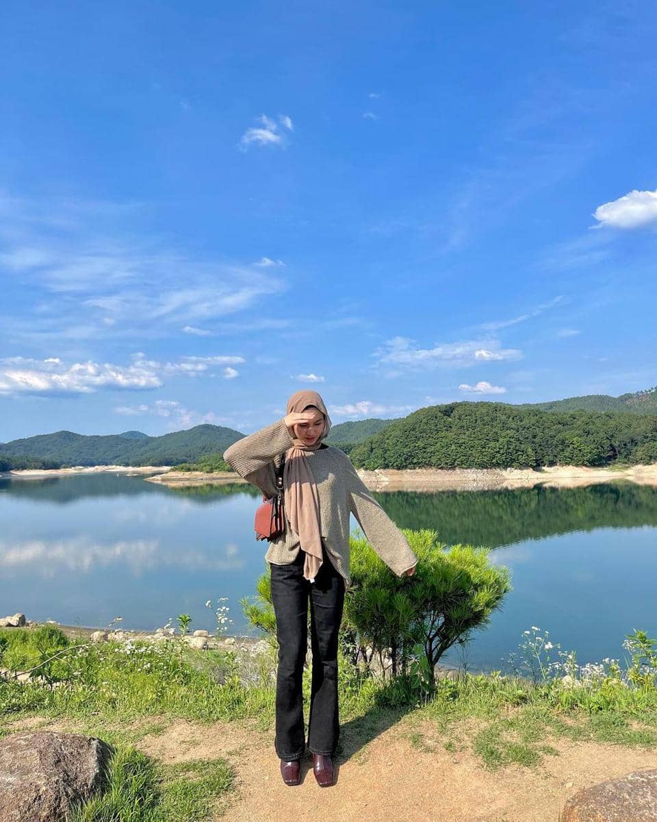 instagram.com/xavieraaputri