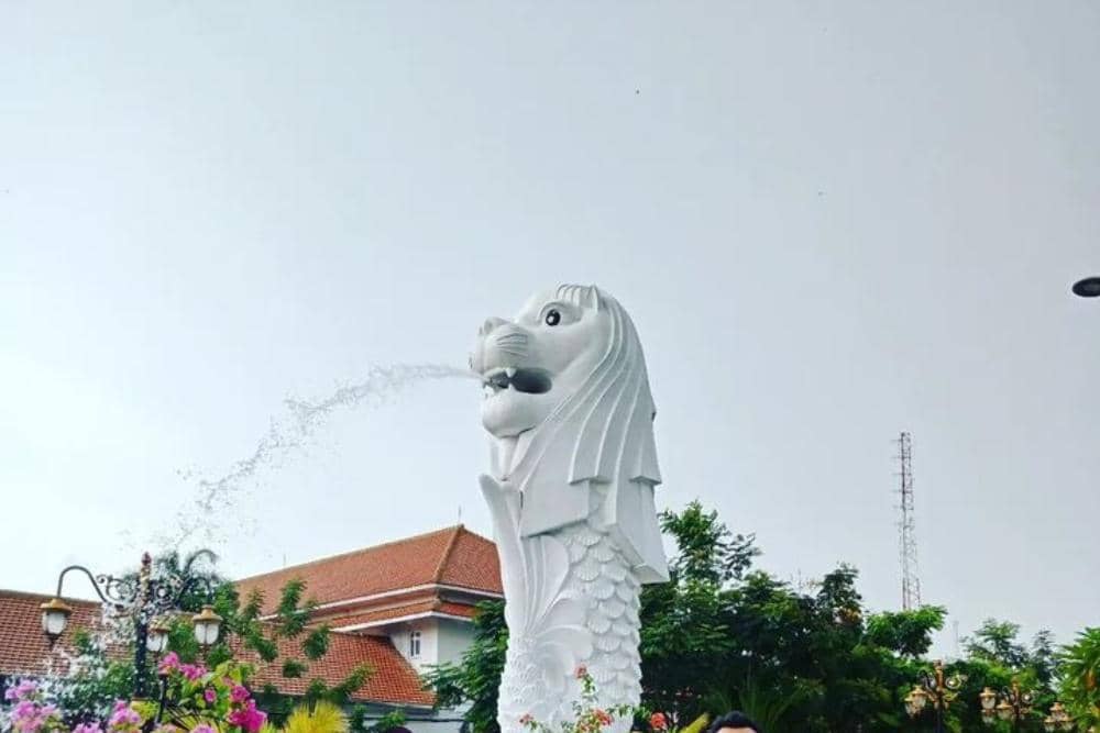 Instagram.com / azalia_yusuf03