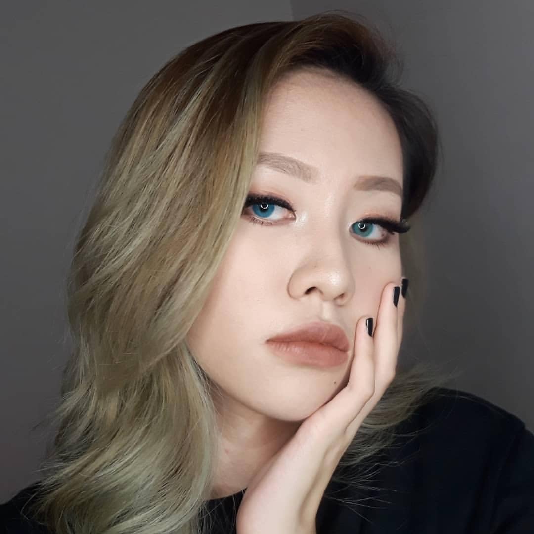 instagram.com/thereginaj