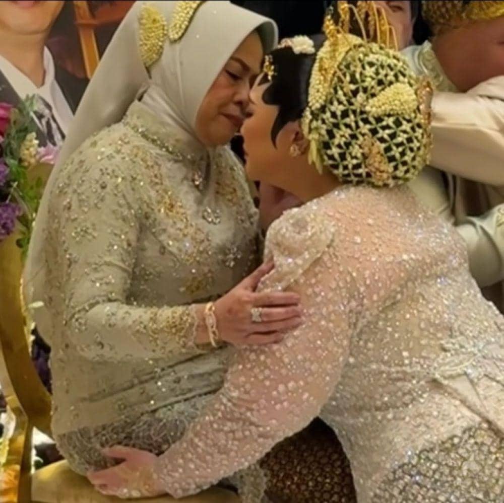 instagram.com/clarissaputri_