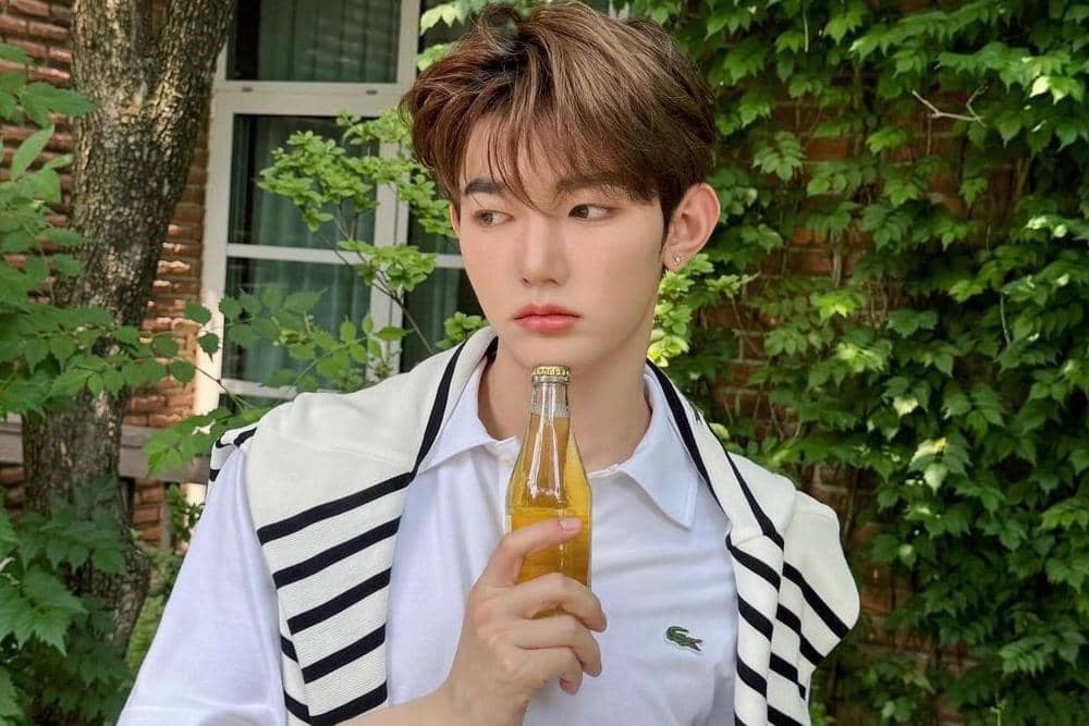 Instagram/ zb1official