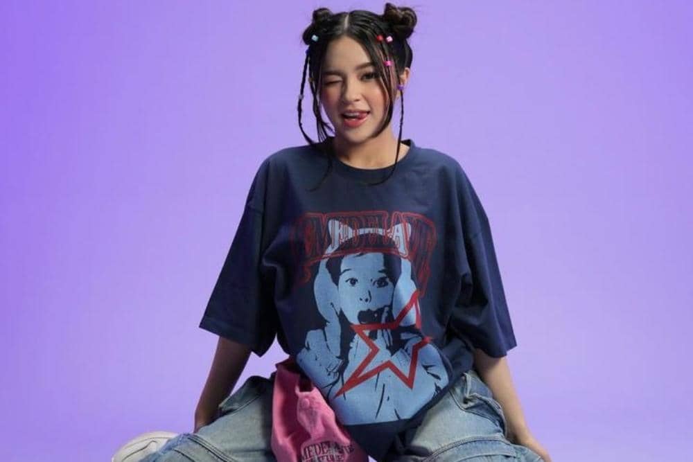 Instagram.com / elsaajapasal