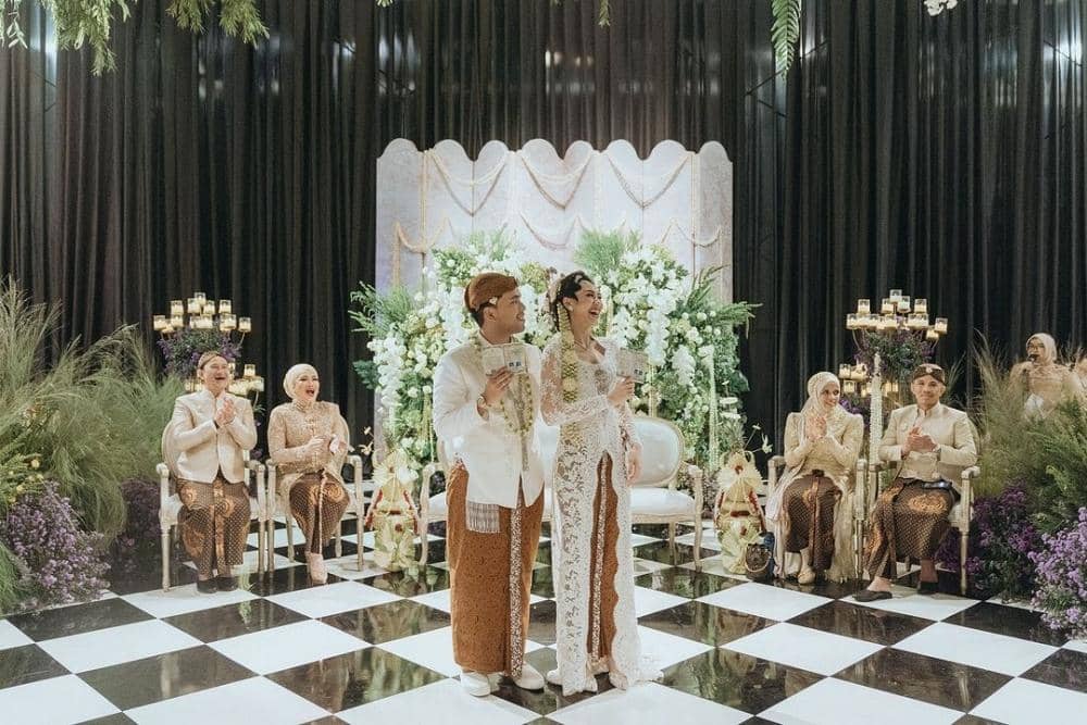 Instagram.com/thariqhalilintar