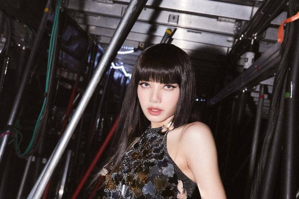 instagram.com/lalalalisa_m