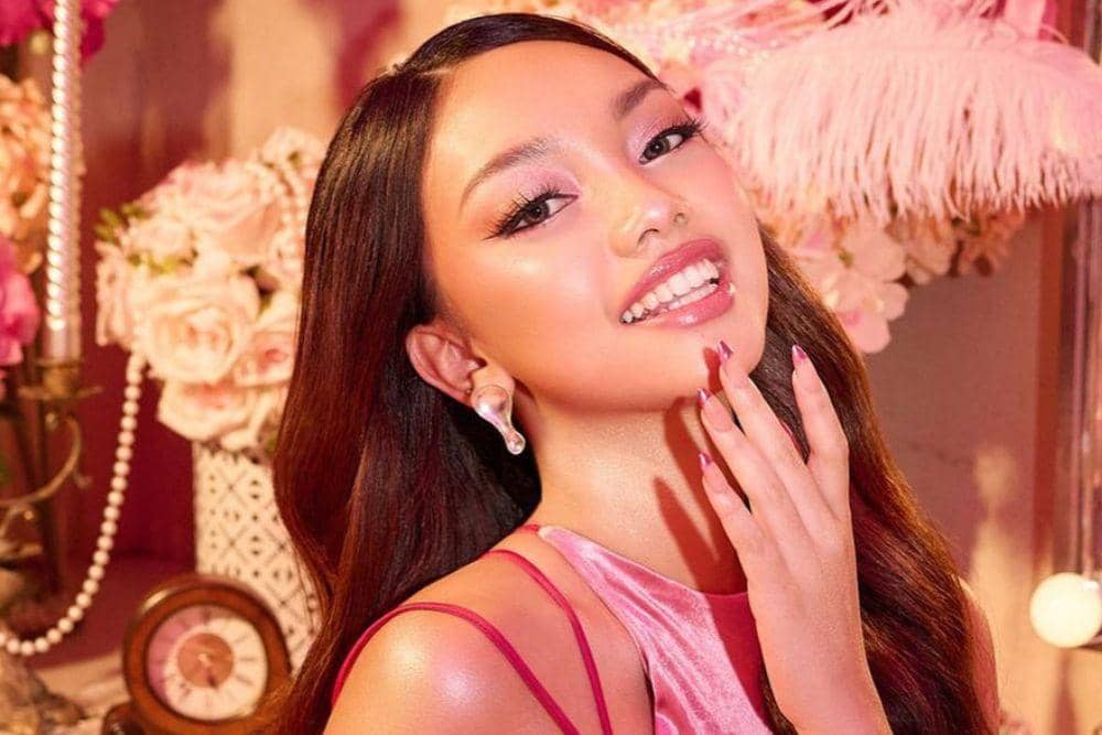 instagram.com/naura.ayu