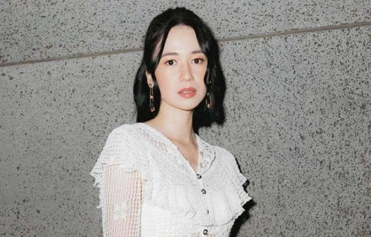 instagram.com/laurabas