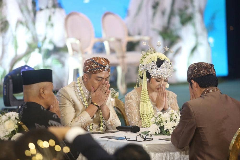 Instagram.com/ade_govinda