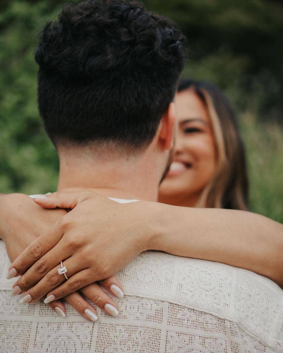 instagram.com/brilliantearth