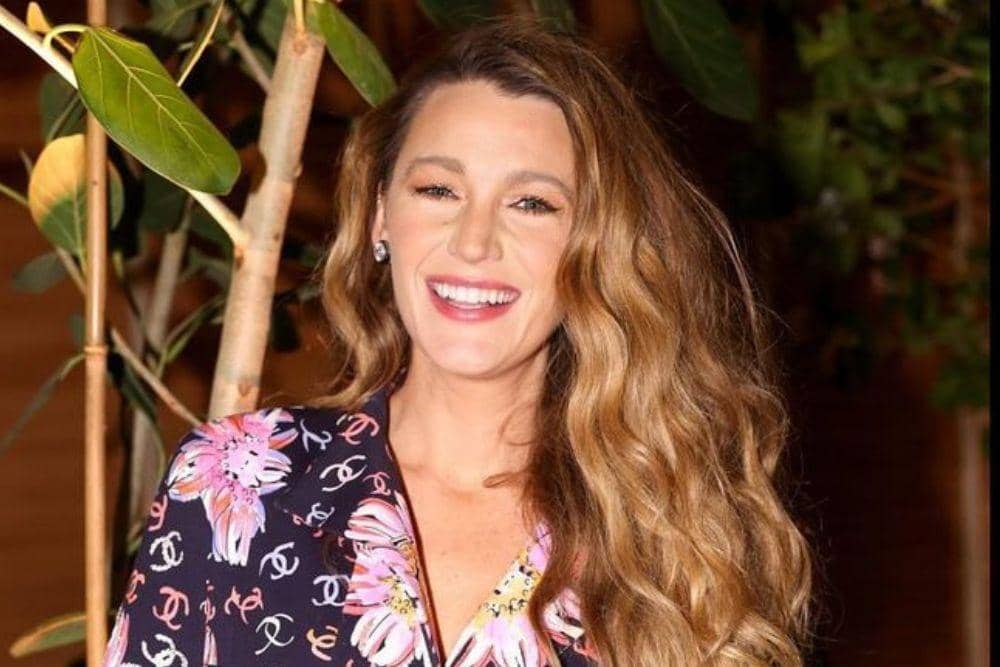 instagram.com/blakelively