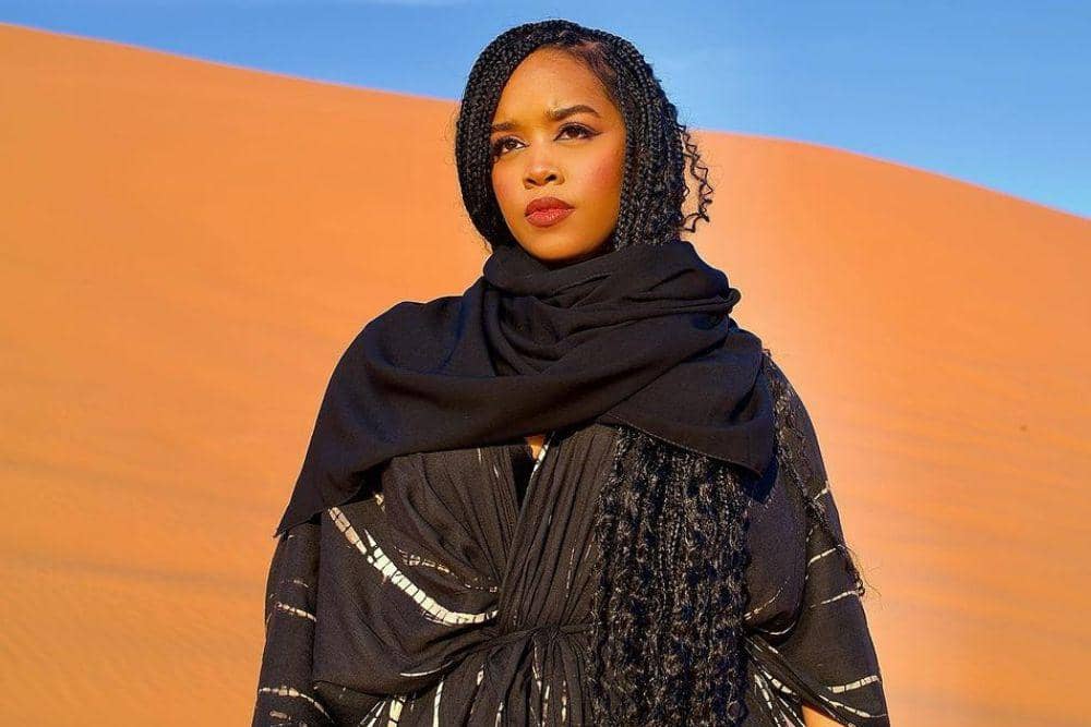 instagram.com/hermusicofficial