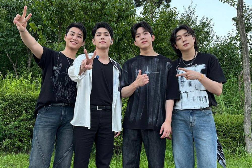 x.com/day6official