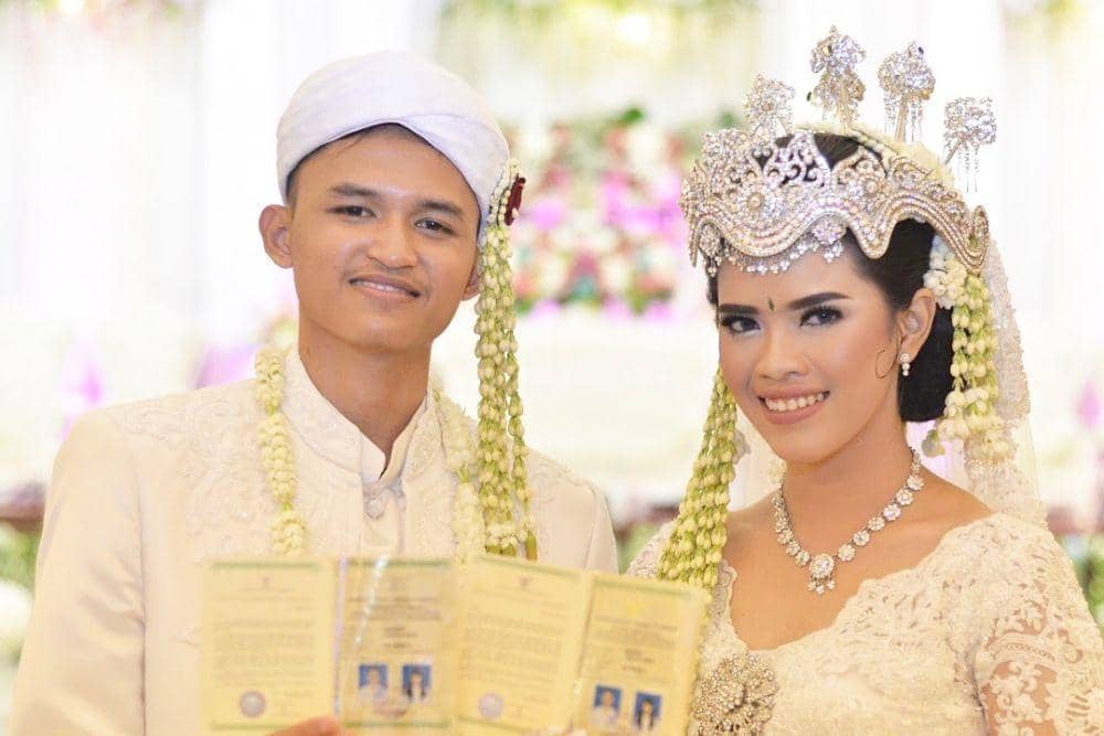 instagram.com/aprilamajid