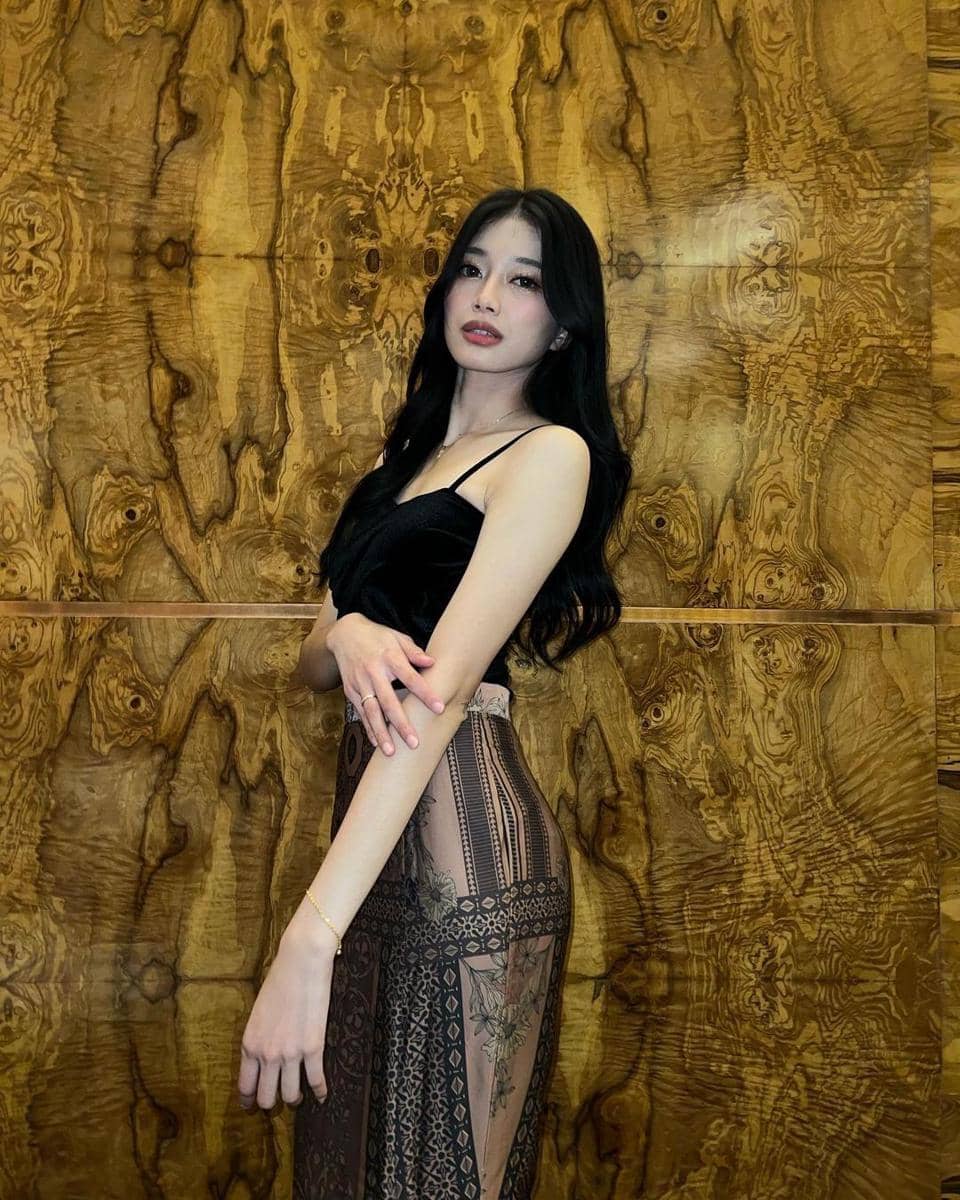 instagram.com/desygenoveva_