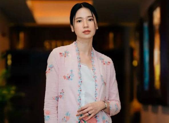 instagram.com/laurabas