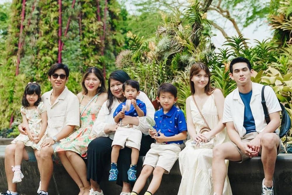 Instagram.com/cassandraslee