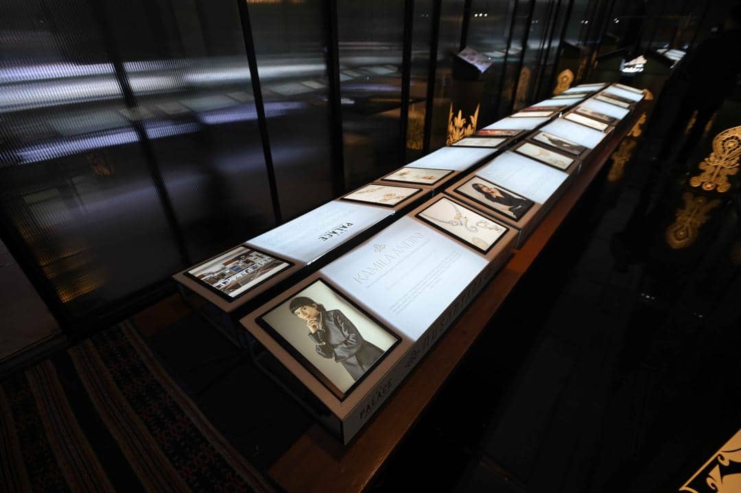 dok. The Palace Jeweler