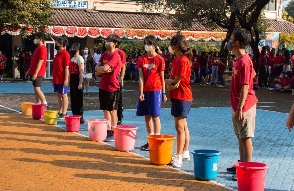 ilustrasi lomba estafet air (unsplash.com/Rafael Anantya)