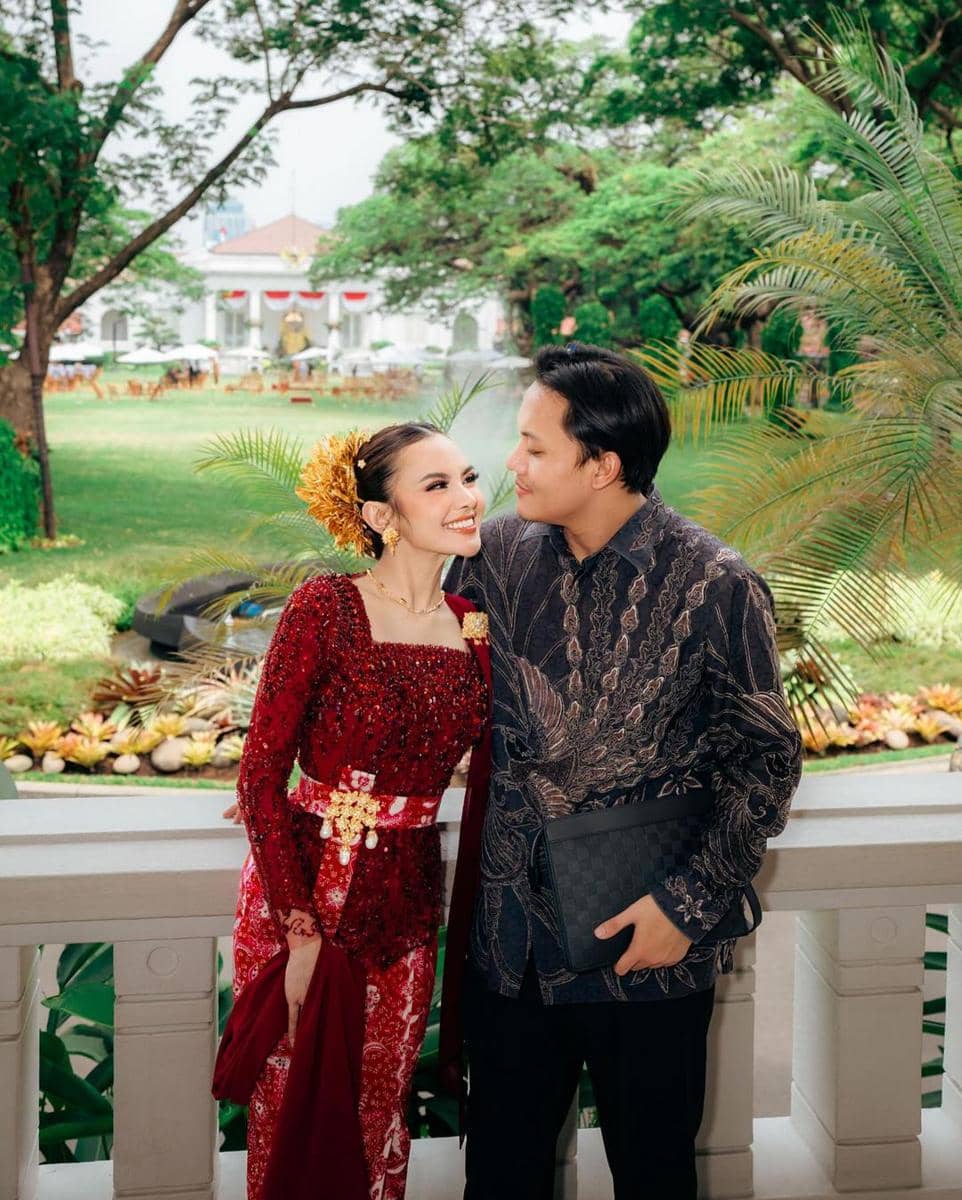 instagram.com/mahaliniraharja