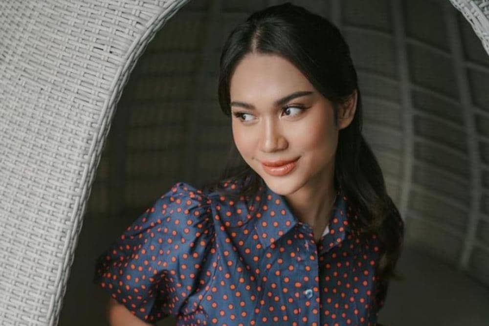 Instagram.com / azizahsalsha_