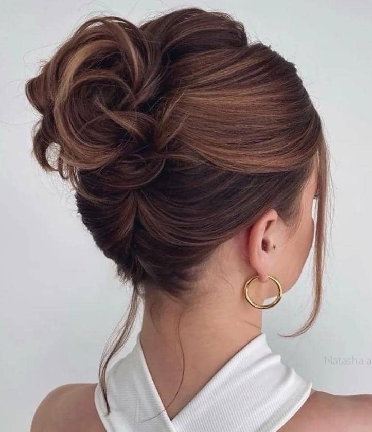 therighthairstyles.com