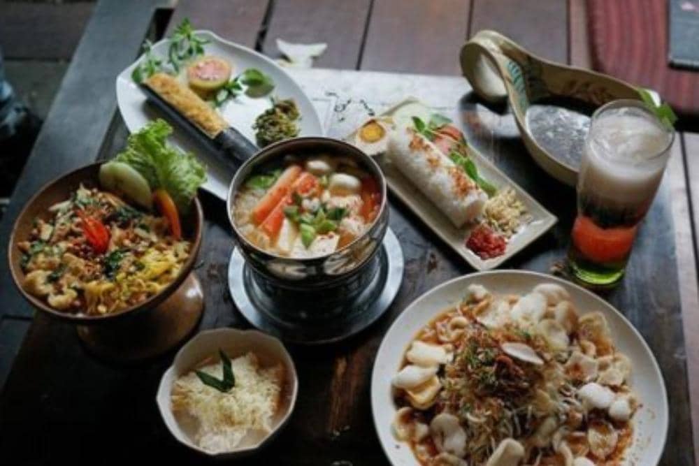 instagram.com/houseoframinten