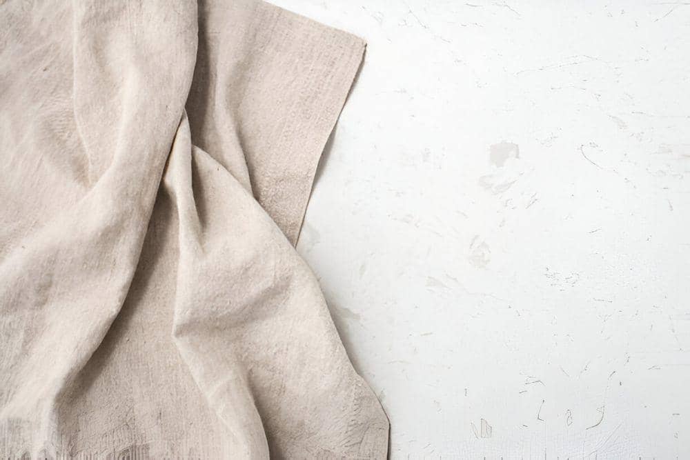 Bahan Linen (www.istockphoto.com)