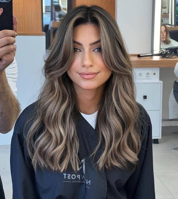 warna rambut yang bikin wajah cerah