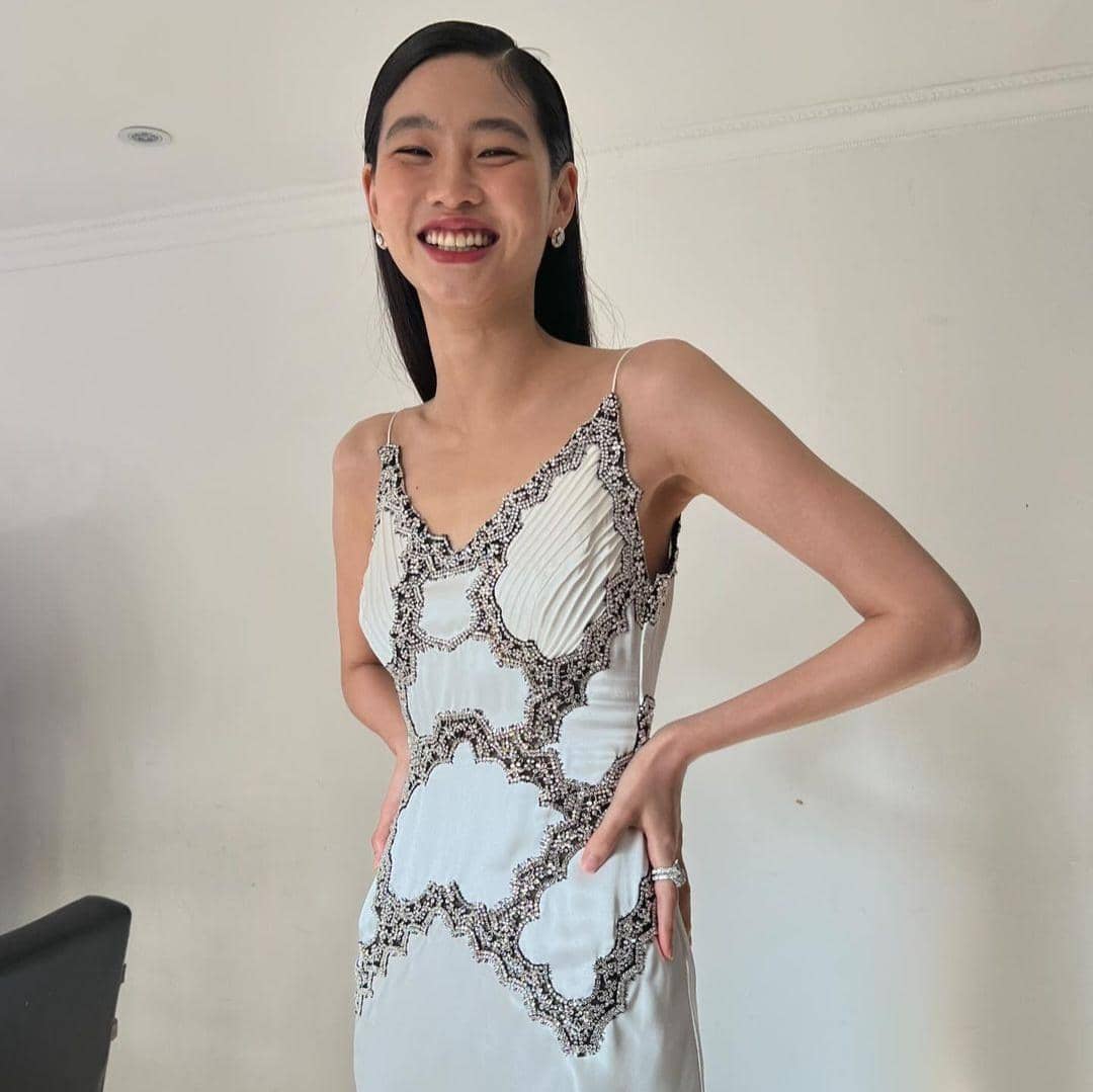 Instagram.com/hoooooyeony