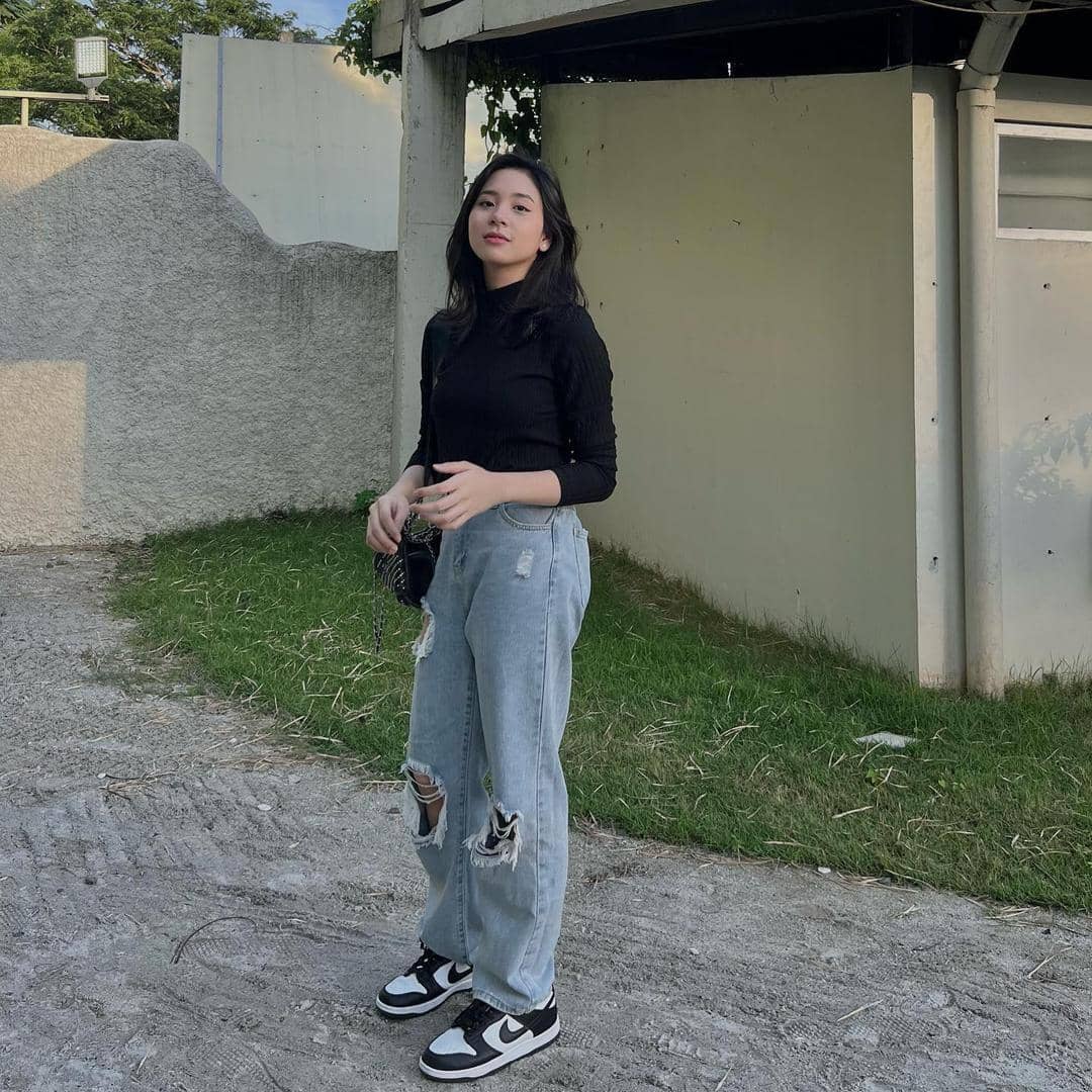 instagram.com/zeeasadel