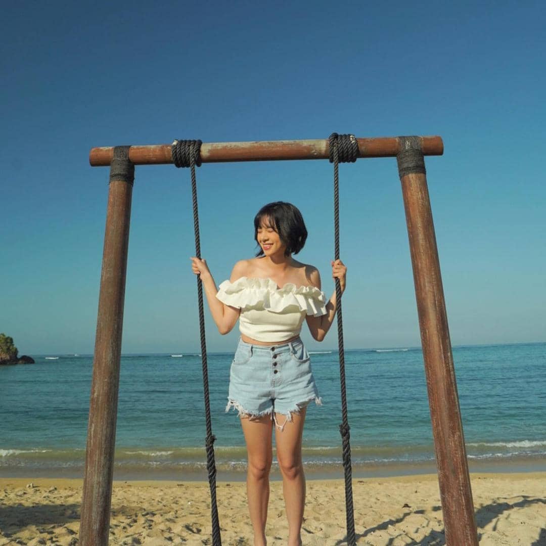 instagram.com/zeeasadel