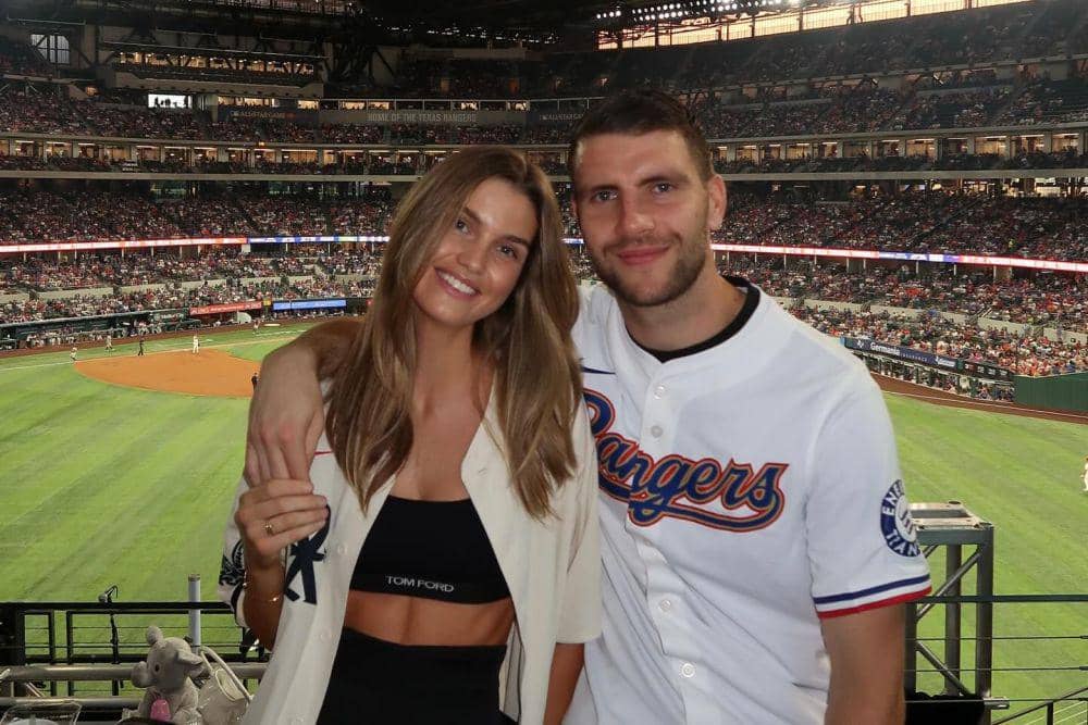 potret Luna Bijl, pacar Maarten Paes 