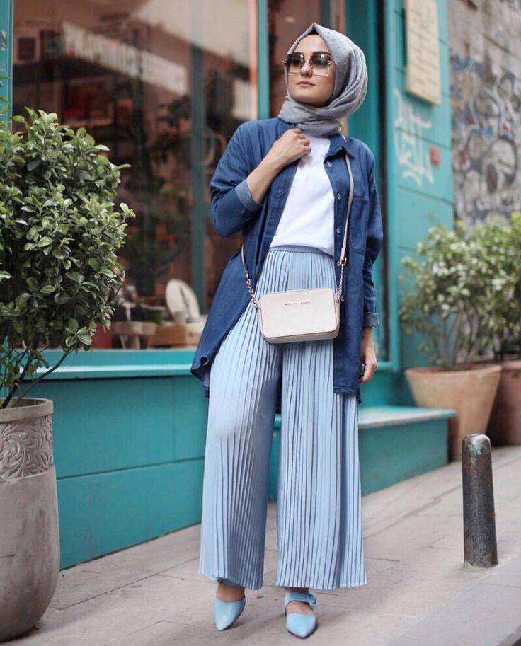 baju navy cocok dengan jilbab warna apa