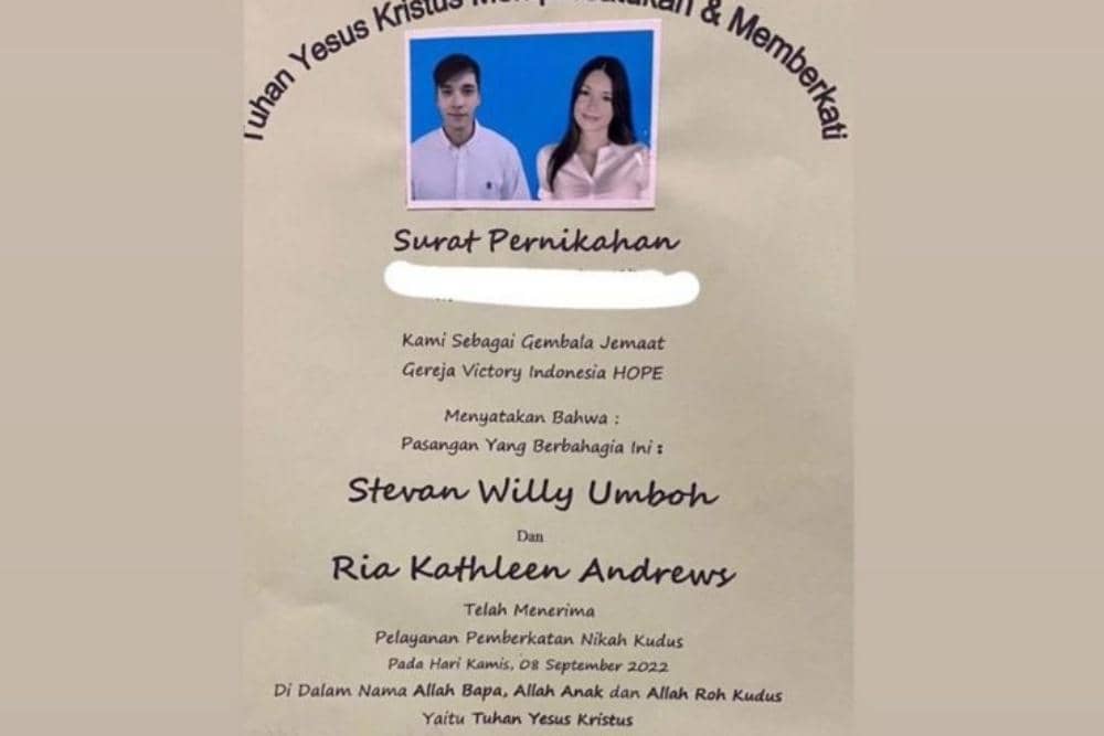 instagram.com/travelwithmeri