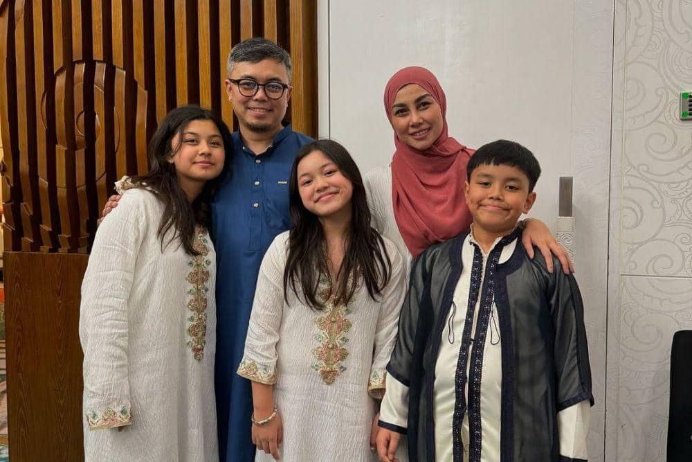 instagram.com/arosadi