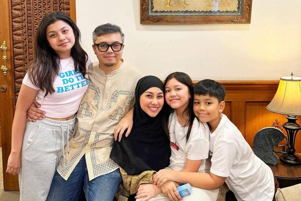 instagram.com/arosadi