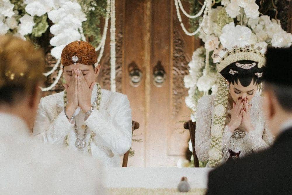 instagram.com/thebridestory