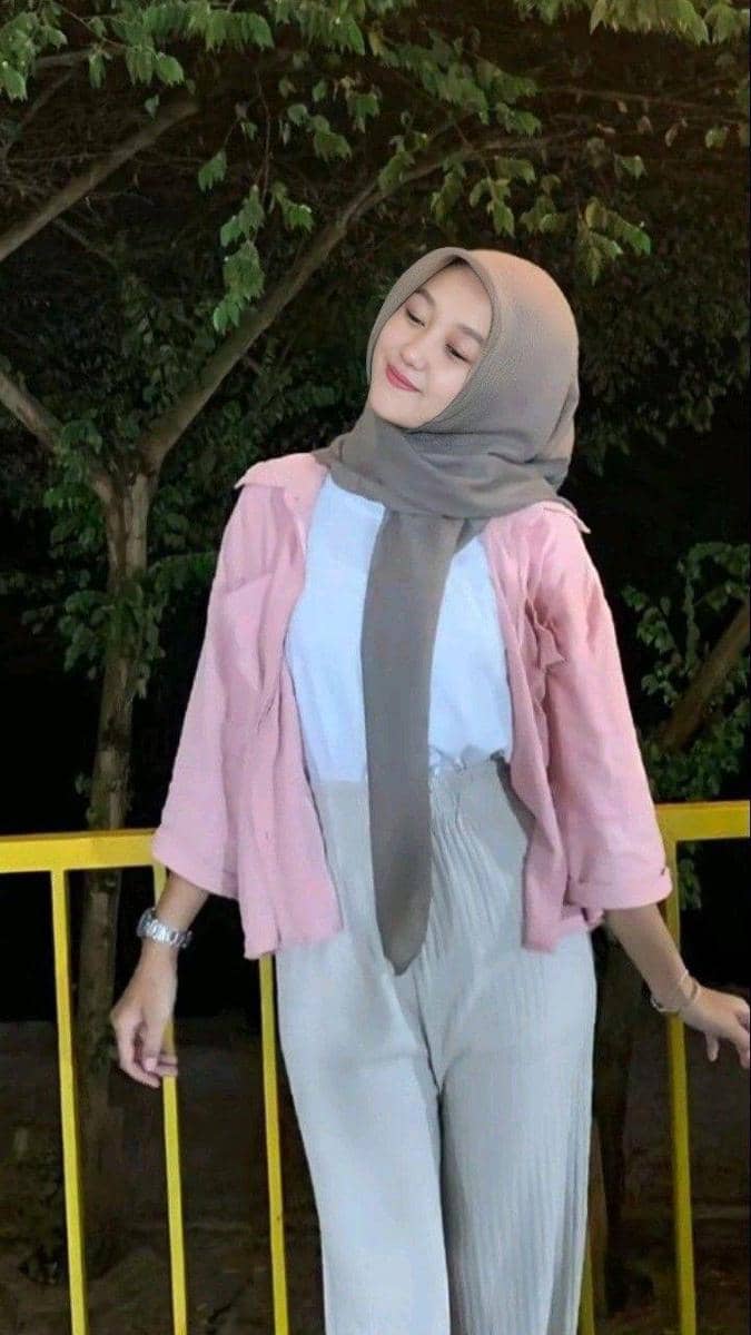 . Jilbab warna trout