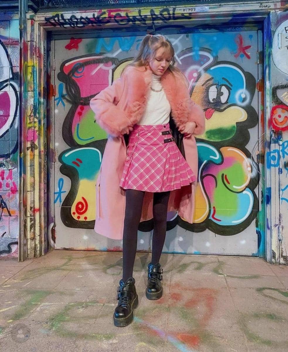 Instagram.com/outfitsbycharlotte