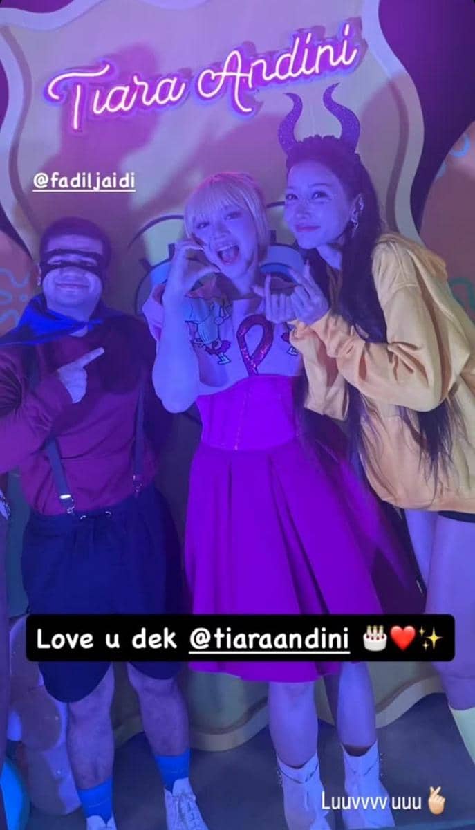 instagram.com/tiaraandini