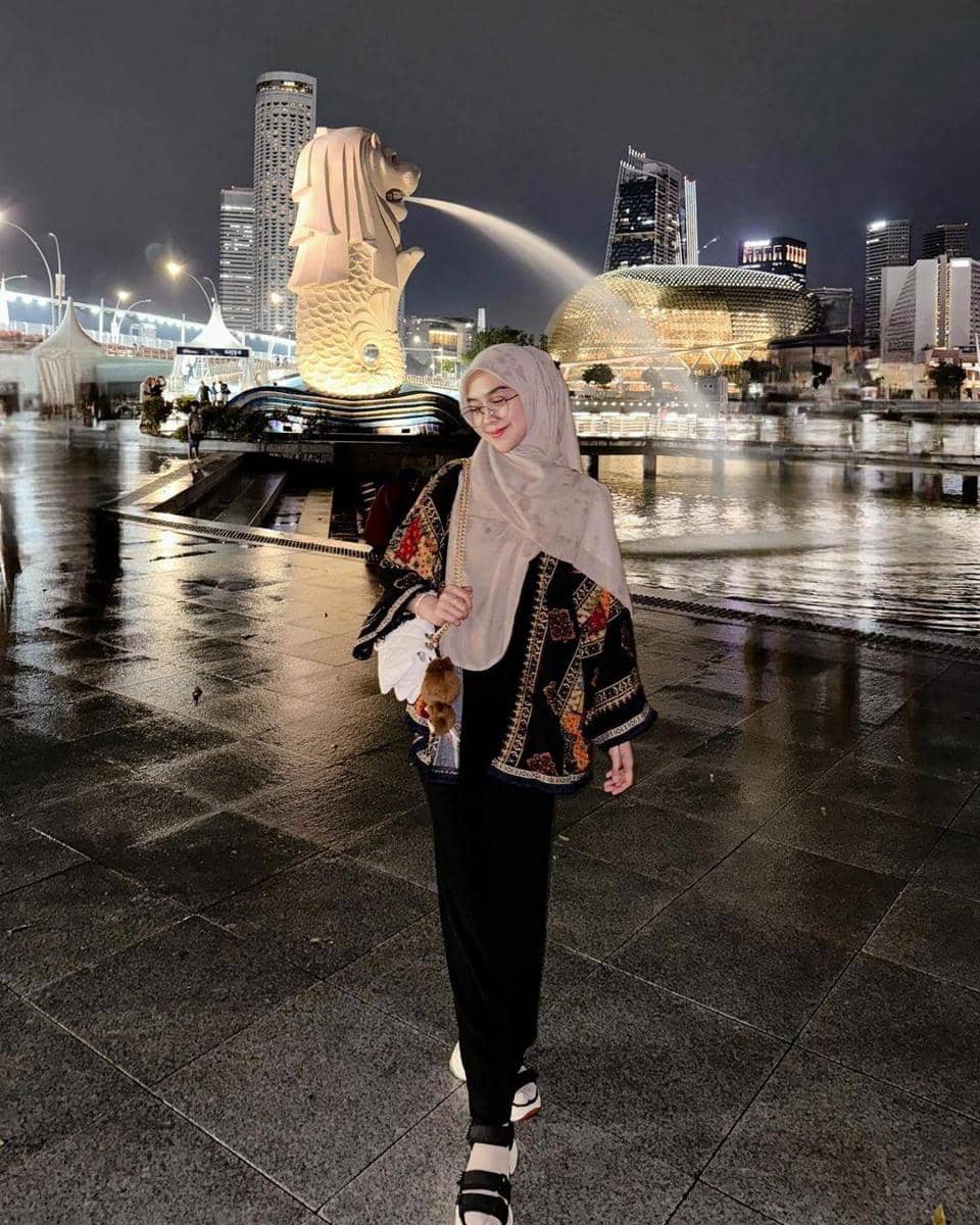 instagram.com/riaricis1795