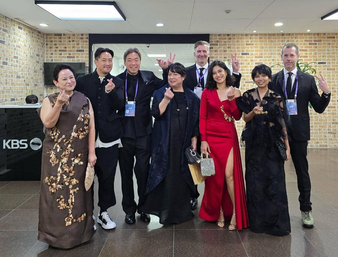 x.com/therealDiSastr