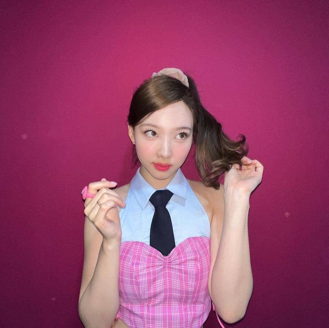 Instagram.com/nayeonyny