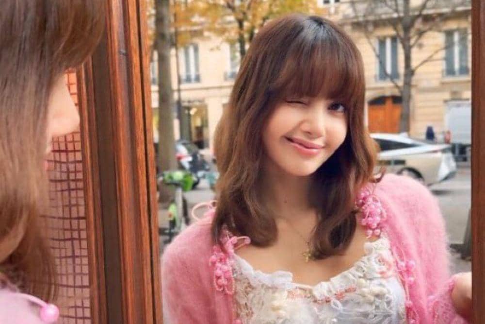 Instagram.com / lalalalisa_m