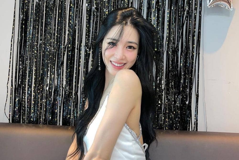 Instagram.com/tiffanyyoungofficial